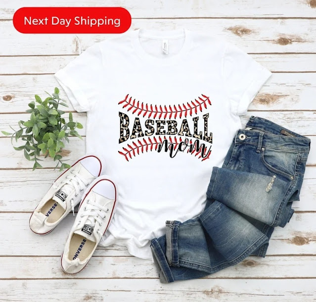 Mother’s Day Gift For Baseball Mom Cute Baseball Mom T-Shirt