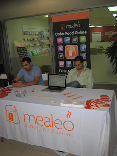 Imprinted table cover in Doral, retractable banner stand in Doral, full color printing in Doral