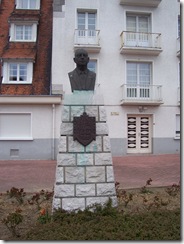 2013.05.04-003 statue de Léon Vincent