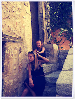 Tourrettes sur loup, Nice, ballade, médiéval, pierre, fontaine, grand mère