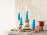 http://www.guiademanualidades.com/como-tenir-velas-con-crayones-28379.htm