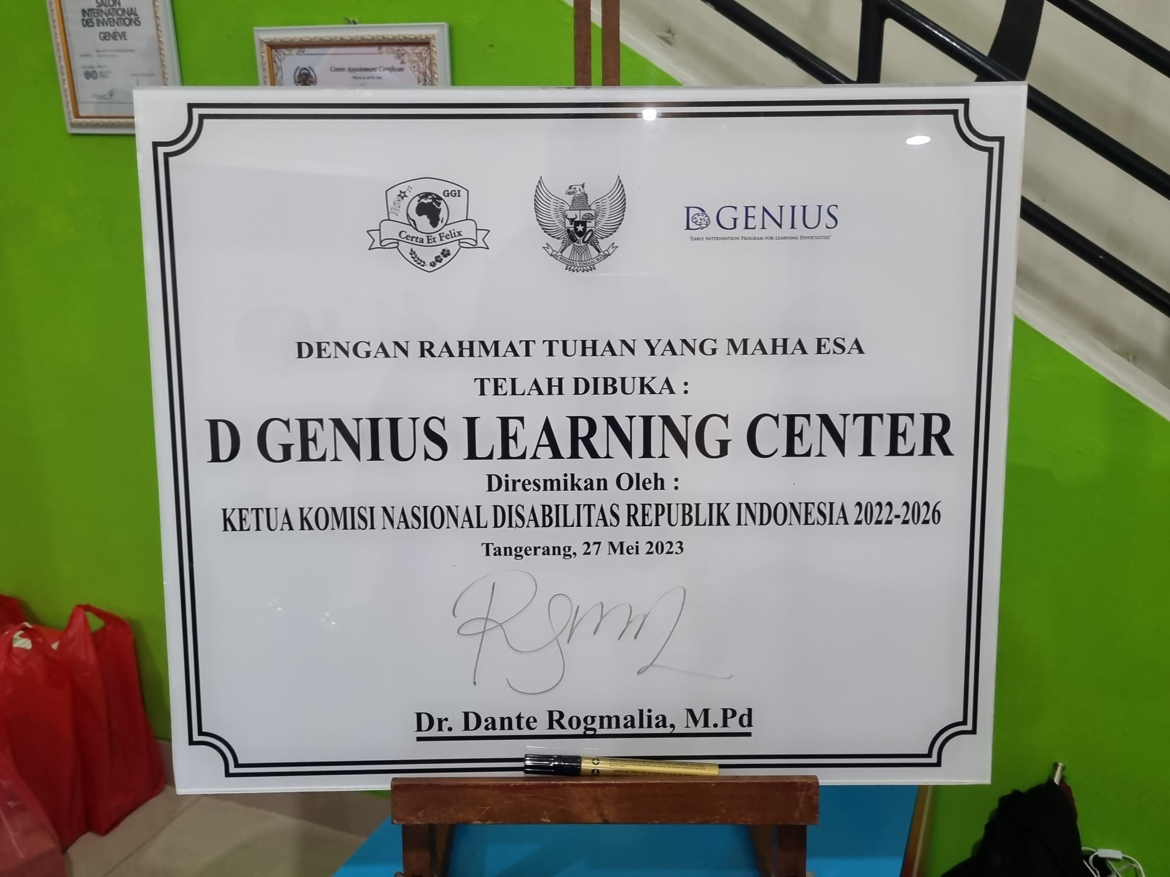 d-genius