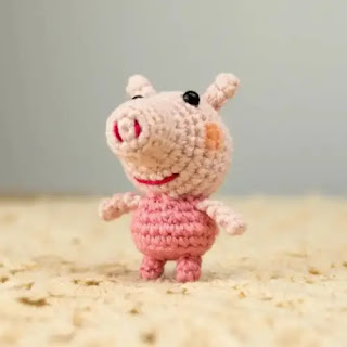 Amigurumi Peppa Pig a Crochet