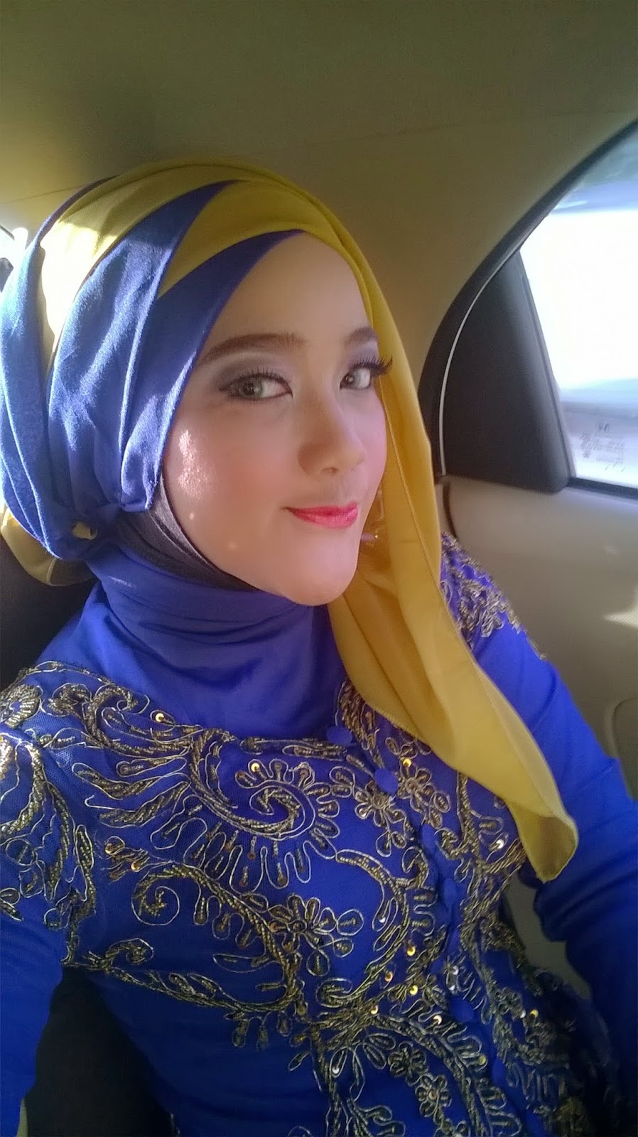 Make Up Wisuda Untuk Mba Ismy Paket Berdua Sama Ibu Bekasi By