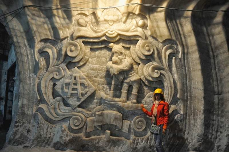 Soledar is a town which name stands for "gift of salt". We visited its major sight: the underground galleries and chambers of salt mines. 