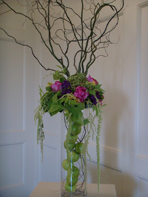 Altar arrangements composed of curly willow hydrangea roses 