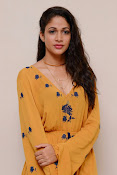 lavanya tripathi sizzling photos-thumbnail-18