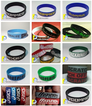 Gelang karet emboss warna