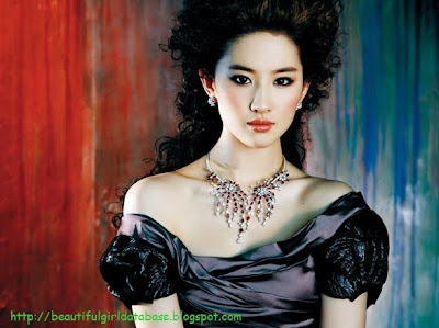 Crystal Liu Yi Fei Beautiful Girl, Actress, Model, Idol, Celebrity.