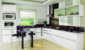 Cocina en blanco y negro