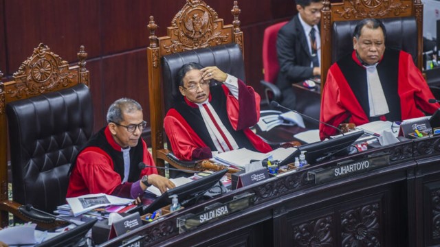 Hakim Konstitusi Naik Pitam KPU Absen Sidang: MK Dianggap Tak Penting?
