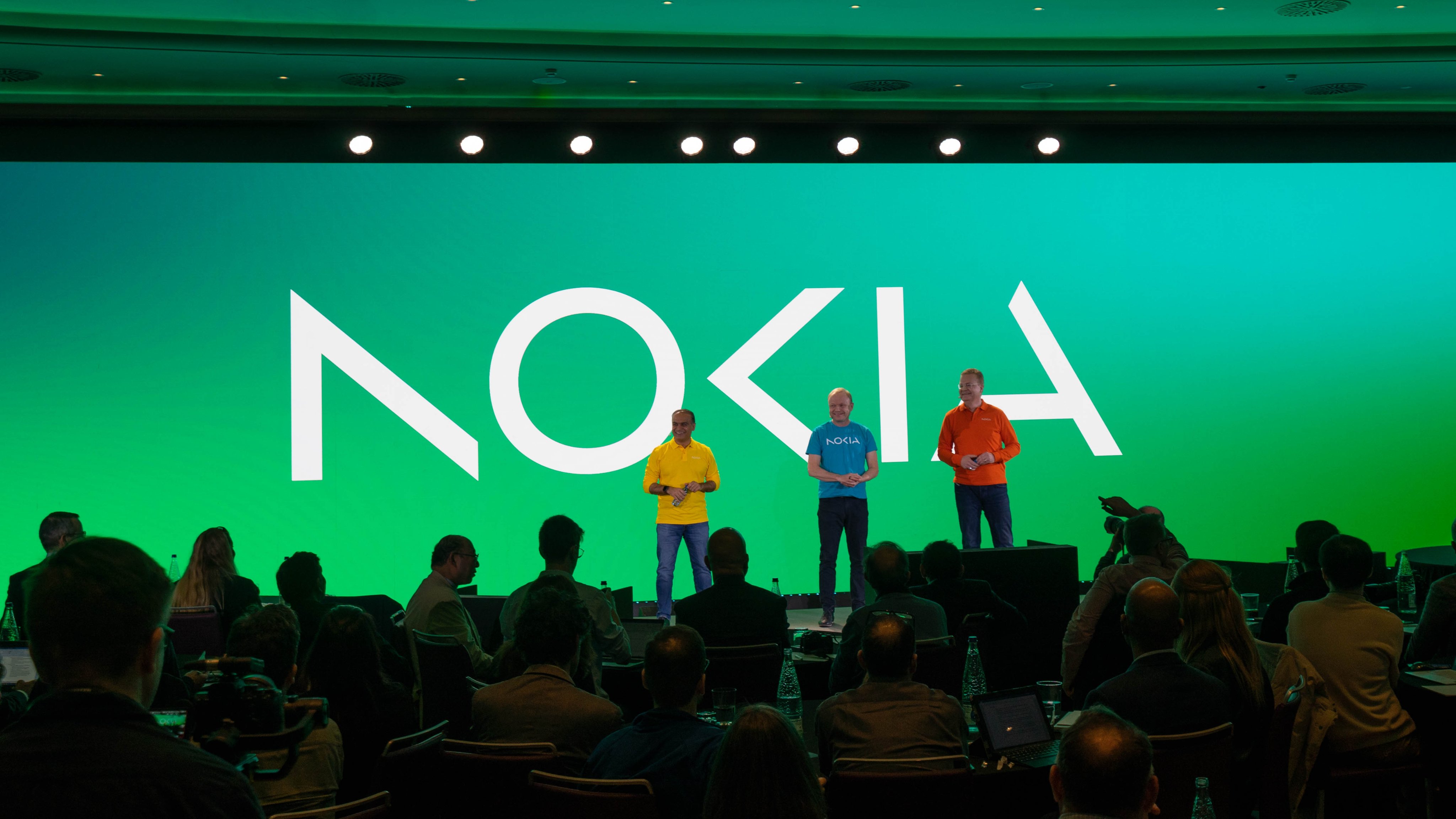Nokia rinnova il logo dopo 60 anni per farti capire che quei telefoni non sono suoi