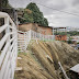  Obra de contenção de encosta e pavimentação de rua está em execução no bairro do Ibura