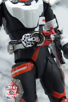 S.H. Figuarts Kamen Rider Geats MagnumBoost Form 07