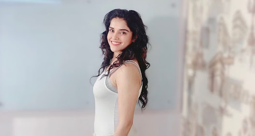 Piaa Bajpai South Indian Movies, News, twitter, Age, Biography