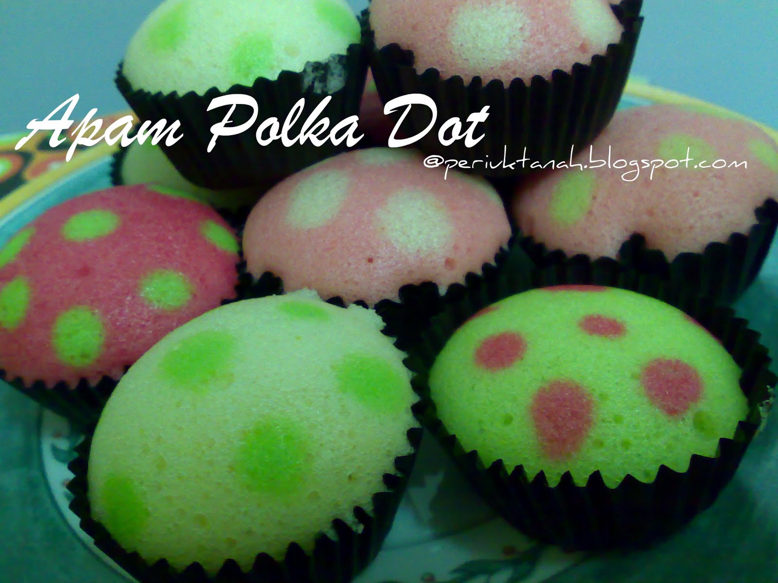 Periuktanah: Apam Polka Dot