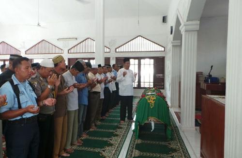 Lafadz Niat Doa Sholat Jenazah Perempuan Dan Laki Laki Arab, Latin Dan Artinya