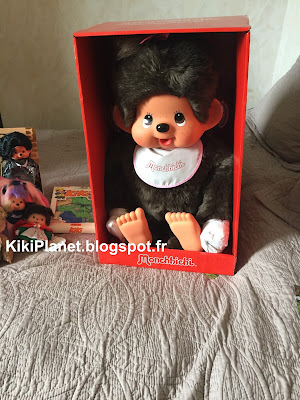 la Monchhichi Girl bavoir rose 80 cm   référence 25563 kiki toys vintage bebichhichi