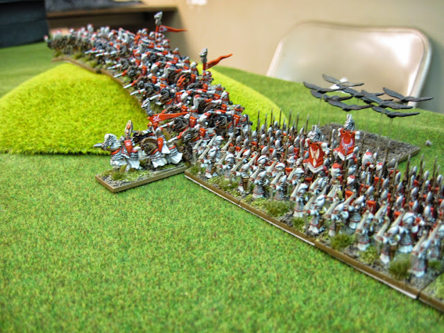 My general leads the red and white elvish horde to battle.