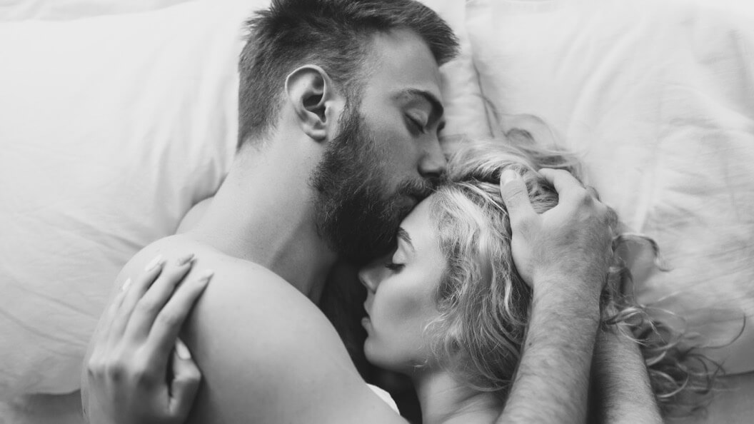 8 Ways To Understand If He's In Love With You