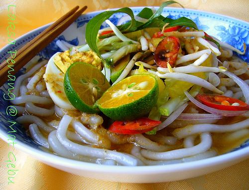 laksa terengganu kuah merah. laksa terengganu kuah merah.