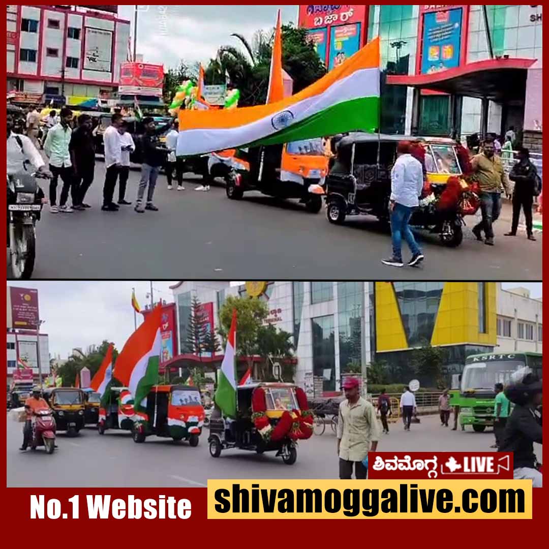 independence day in Shimoga Auto Drivers at bus stand