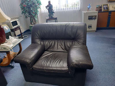 Changing sofa leather 