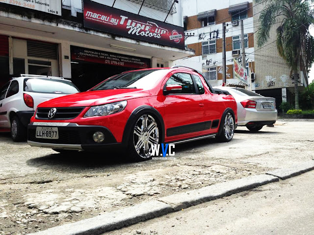 Saveiro Cross no trato com rodas Status aro 20" e Rebaixada na FIXA