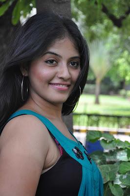 Tamil Actress Anjali Photos 