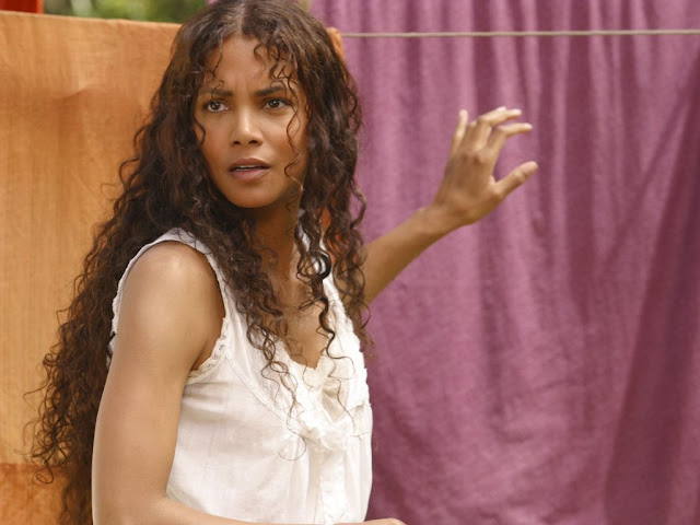 Hot Halle Berry Pictures