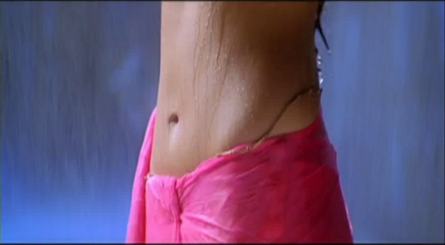 Anushka wet navel show