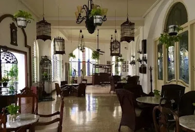 hotel-mewah-kuno-indonesia