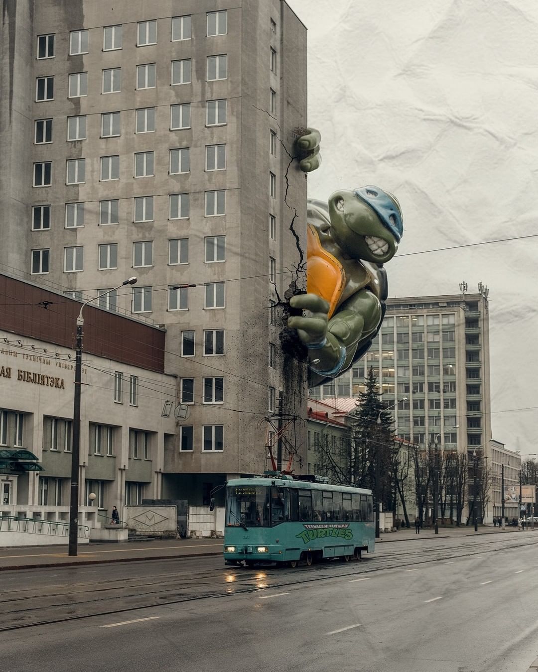 Tartaruga Ninja gigante conquista Minsk: Leonardo está explorando o mundo da arquitetura soviética em projeto de artista