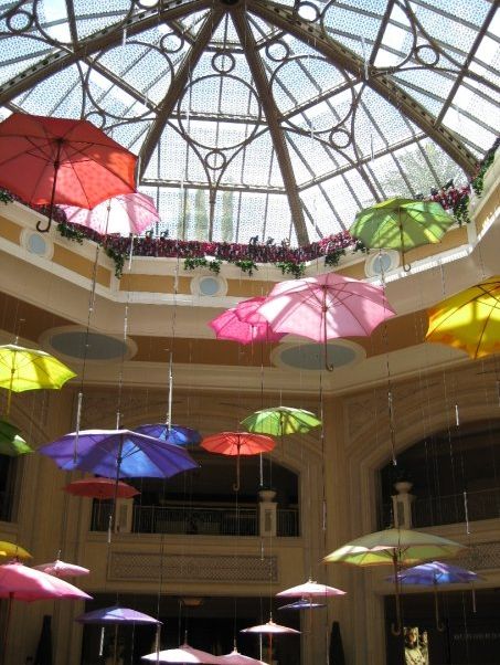 And a cocktail hour underneath a rainbow of parasols or balloons 