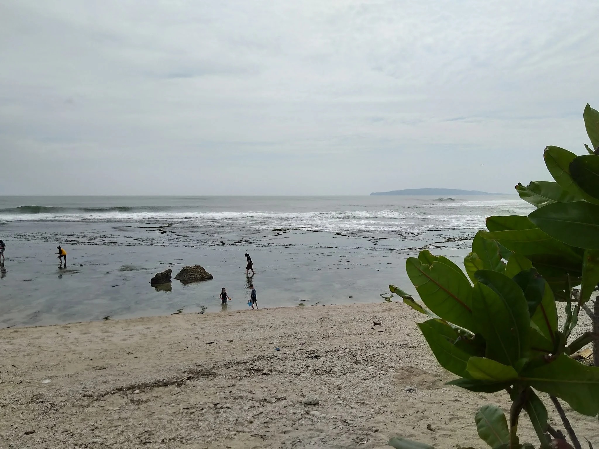 pantai karapyak lokasi kedua