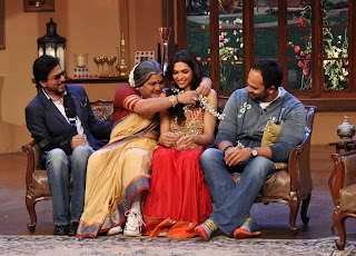 SRK & Deepika Padukone on the sets of 'Comedy Nights with Kapil'