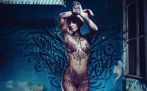 Body Art Calligraphy On Nude Girls