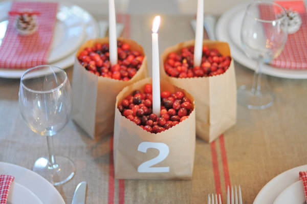 Simple winter table decor Enjoyed these ideas for a cozy winter table via 