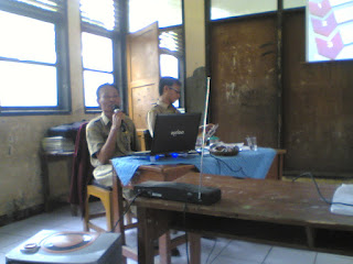 RAPAT PERSIAPAN UN SD TAHUN 2011