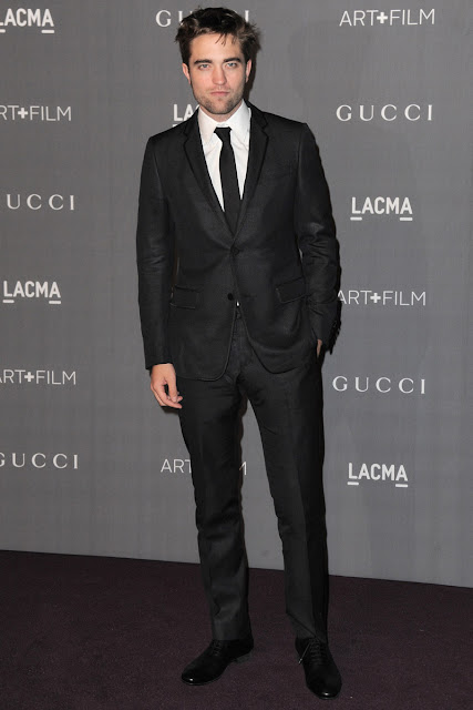 Robert Pattinson de negro en la gala LACMA Film + Art