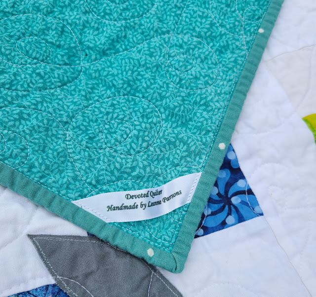 Scraps Take Flight quilt pattern | DevotedQuilter.com