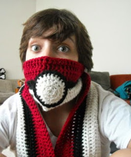 http://translate.googleusercontent.com/translate_c?depth=1&hl=es&rurl=translate.google.es&sl=en&tl=es&u=http://www.ramenneedles.com/2011/08/pokeball-scarf.html&usg=ALkJrhizZXvFq2WHjm9_RJC1jkEgmYhdNQ#more