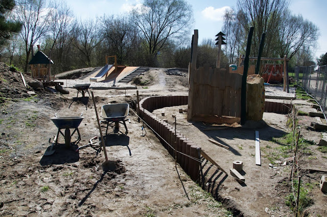 Baustelle Neubau eines Spielplatzes, Am Malchower See, Nähe Hohenschönhauser Weg, 13051 Berlin, 27.03.2014