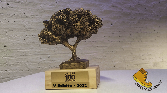 Trofeo de los Premios 100 x 100 ORIGEN y Premios Raíz