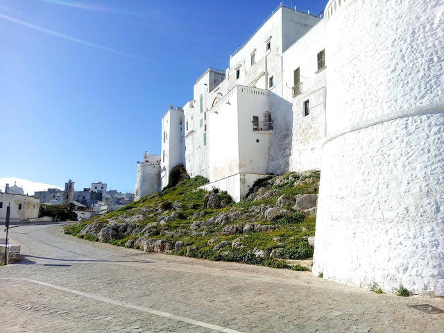 Slow travel in Ostuni in November