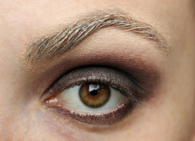 twenties make-up: step 4