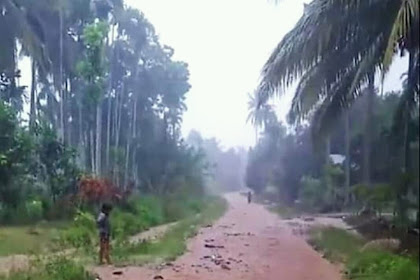 Jalan Keucamatan di Aceh Utara Ka Lage Krueng