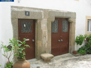 OGIVAL DOORS / Portas Ogivais, Castelo de Vide, Portugal