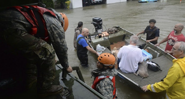 Texas eleva a 16 el saldo provisional de muertes por el huracán Harvey