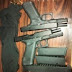 Policía apresa a Willy Piñe con dos pistolas marca Glock, sin documentos en Barahona.
